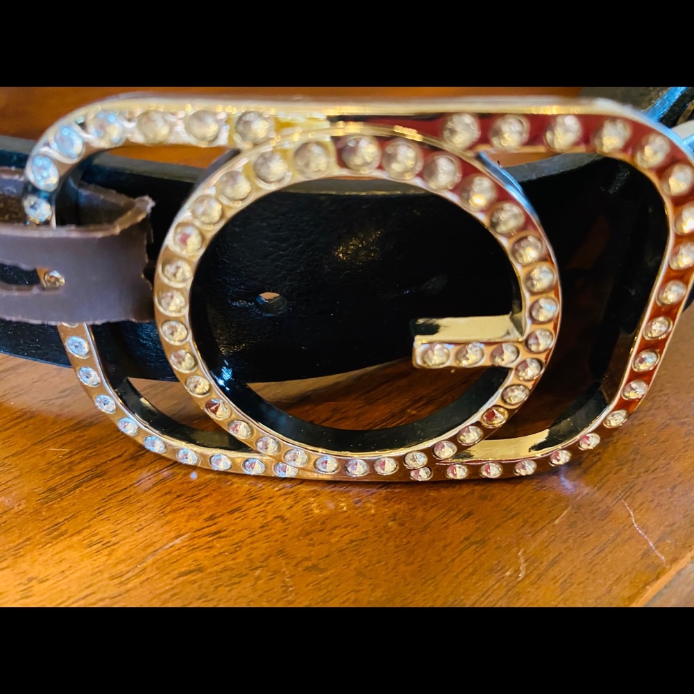 Guess belt